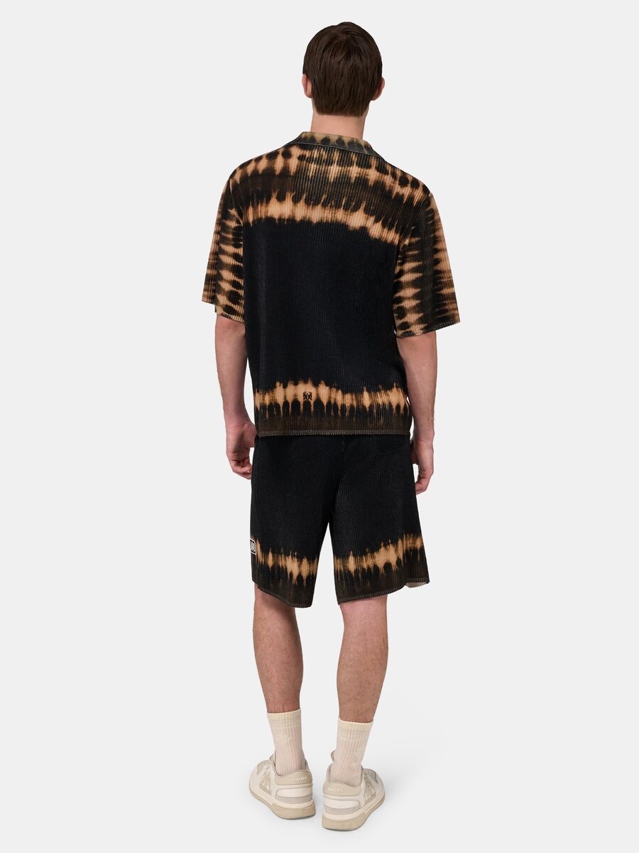 SHORT EN MAILLE TIE-DYE AVEC PATCH MA