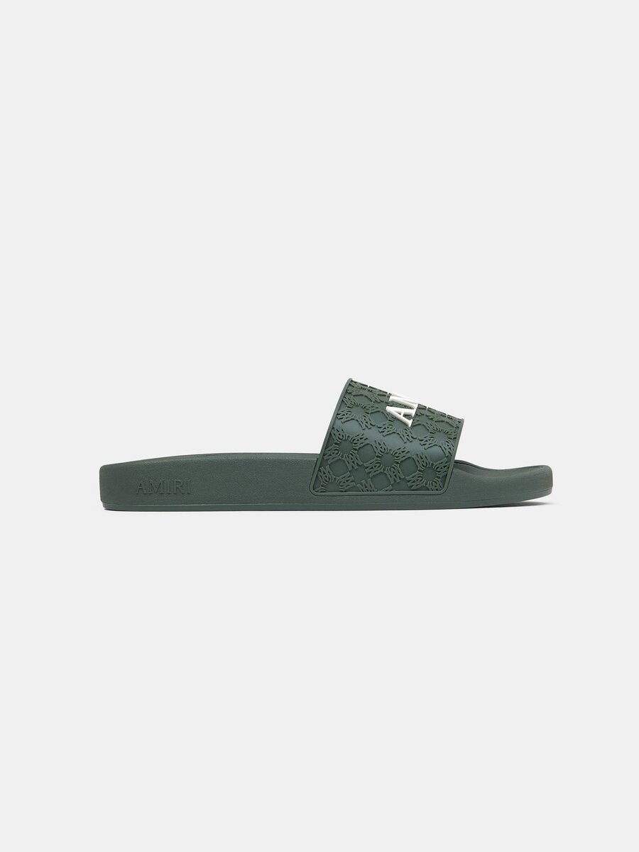 MA QUAD POOL SLIDE