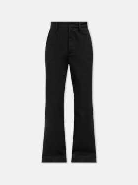 PANTALON CHINO À JAMBES ÉVASÉES